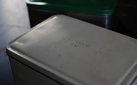 メタル製サンドイッチボックス