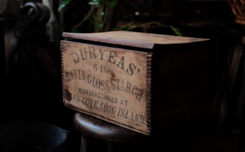 Duryeas' Satin Gloss Starch 蓋付きの木箱