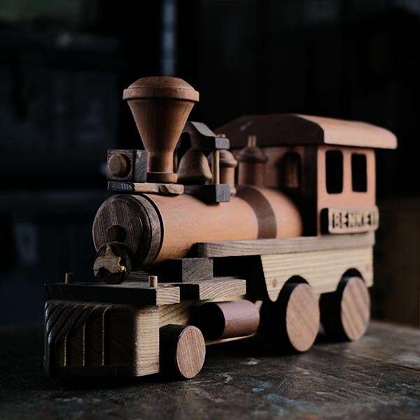 木製の汽車