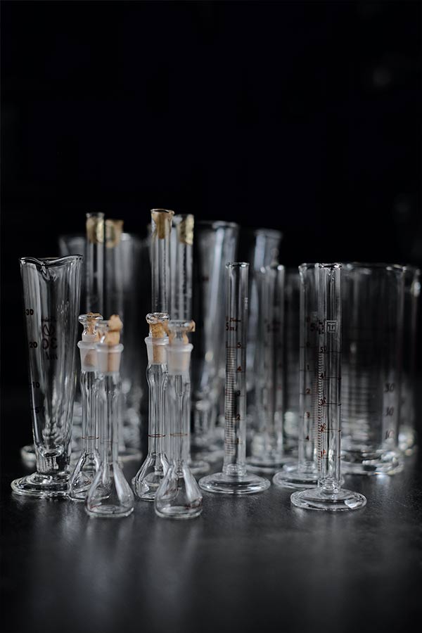 メスシリンダー