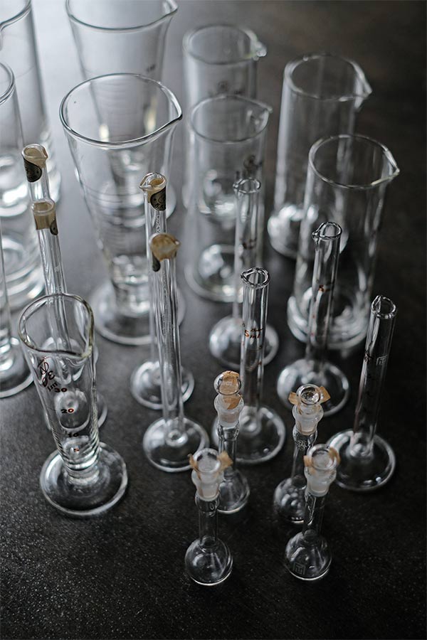 メスシリンダー