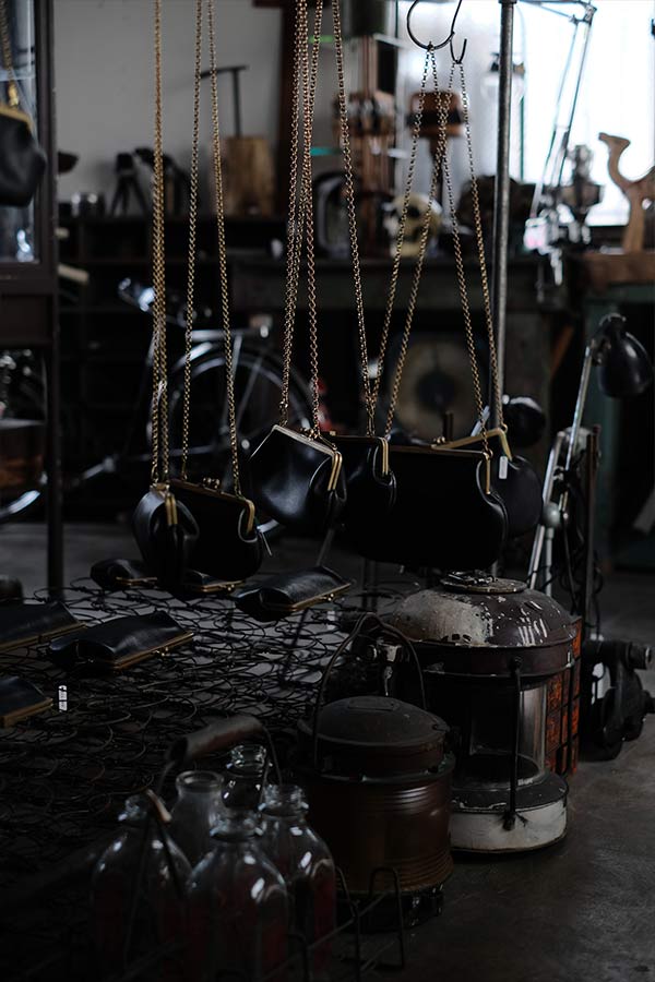 N25 ✕ towi 「古いものと革小物」展