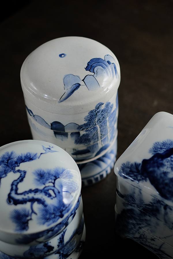 磁器製の段重（重箱）