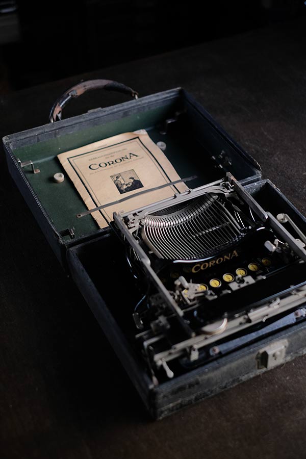 CORONA 3 タイプライター