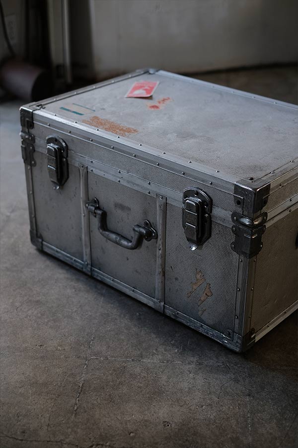 アルミのトランク