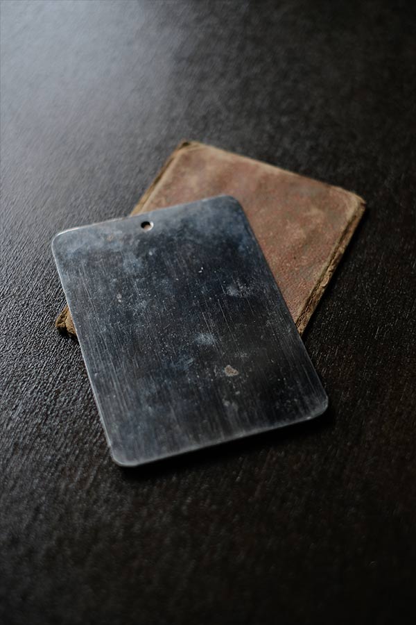 ポケットサイズのシグナルミラー