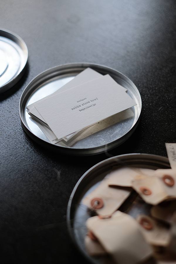 8mmのフィルム缶