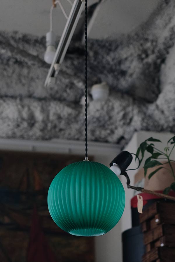 レトロなグリーンのペンダントライト