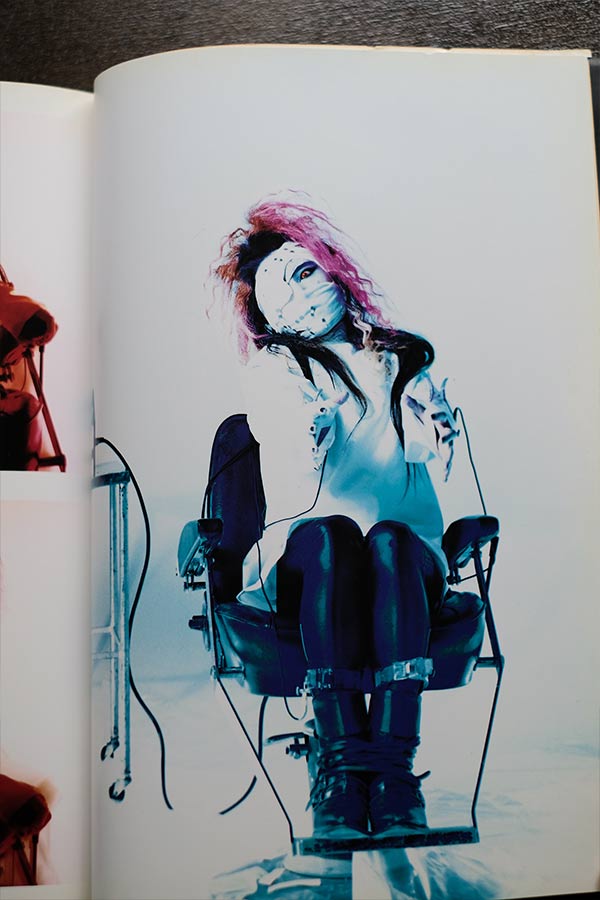 HIDE ビジュアル写真集「無言激」